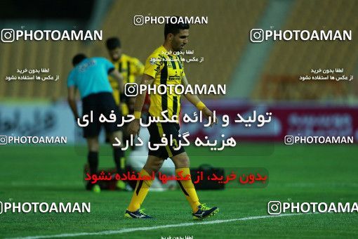 877192, Tehran, [*parameter:4*], لیگ برتر فوتبال ایران، Persian Gulf Cup، Week 8، First Leg، Naft Tehran 1 v 0 Sepahan on 2017/09/26 at Takhti Stadium