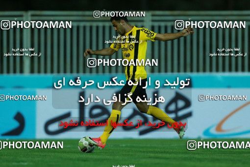 877137, Tehran, [*parameter:4*], لیگ برتر فوتبال ایران، Persian Gulf Cup، Week 8، First Leg، Naft Tehran 1 v 0 Sepahan on 2017/09/26 at Takhti Stadium