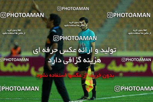 877119, Tehran, [*parameter:4*], لیگ برتر فوتبال ایران، Persian Gulf Cup، Week 8، First Leg، Naft Tehran 1 v 0 Sepahan on 2017/09/26 at Takhti Stadium