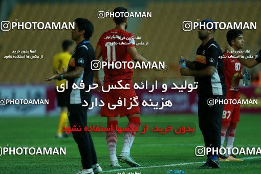 876947, Tehran, [*parameter:4*], لیگ برتر فوتبال ایران، Persian Gulf Cup، Week 8، First Leg، Naft Tehran 1 v 0 Sepahan on 2017/09/26 at Takhti Stadium