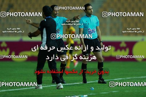 877577, Tehran, [*parameter:4*], لیگ برتر فوتبال ایران، Persian Gulf Cup، Week 8، First Leg، Naft Tehran 1 v 0 Sepahan on 2017/09/26 at Takhti Stadium