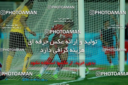 877324, Tehran, [*parameter:4*], لیگ برتر فوتبال ایران، Persian Gulf Cup، Week 8، First Leg، Naft Tehran 1 v 0 Sepahan on 2017/09/26 at Takhti Stadium