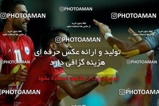 877413, Tehran, [*parameter:4*], لیگ برتر فوتبال ایران، Persian Gulf Cup، Week 8، First Leg، Naft Tehran 1 v 0 Sepahan on 2017/09/26 at Takhti Stadium