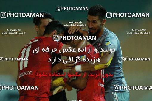 877406, Tehran, [*parameter:4*], لیگ برتر فوتبال ایران، Persian Gulf Cup، Week 8، First Leg، Naft Tehran 1 v 0 Sepahan on 2017/09/26 at Takhti Stadium