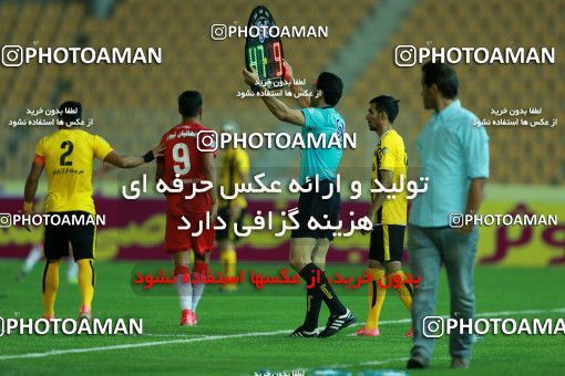 877820, Tehran, [*parameter:4*], لیگ برتر فوتبال ایران، Persian Gulf Cup، Week 8، First Leg، Naft Tehran 1 v 0 Sepahan on 2017/09/26 at Takhti Stadium