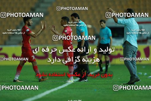 877661, لیگ برتر فوتبال ایران، Persian Gulf Cup، Week 8، First Leg، 2017/09/26، Tehran، Takhti Stadium، Naft Tehran 1 - 0 Sepahan