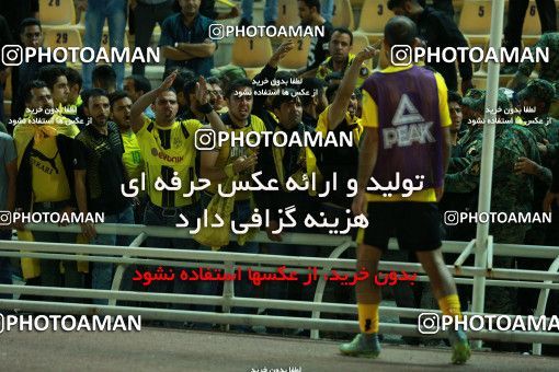 877603, Tehran, [*parameter:4*], لیگ برتر فوتبال ایران، Persian Gulf Cup، Week 8، First Leg، Naft Tehran 1 v 0 Sepahan on 2017/09/26 at Takhti Stadium
