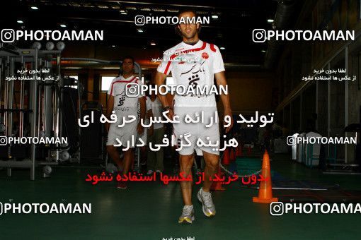 883413, Tehran, Iran, Persepolis Football Team Testing the physicsl readiness of the players on 2011/06/25 at Enghelab Sport Complex