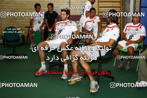 883428, Tehran, Iran, Persepolis Football Team Testing the physicsl readiness of the players on 2011/06/25 at Enghelab Sport Complex