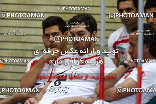 883443, Tehran, Iran, Persepolis Football Team Testing the physicsl readiness of the players on 2011/06/25 at Enghelab Sport Complex