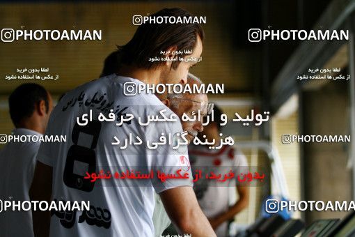 883433, Tehran, Iran, Persepolis Football Team Testing the physicsl readiness of the players on 2011/06/25 at Enghelab Sport Complex