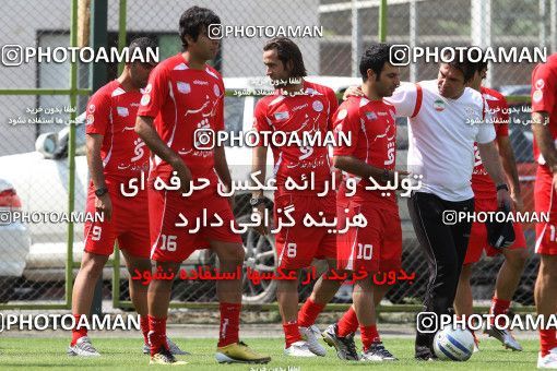 884023, Tehran, , Persepolis Football Team Training Session on 2011/06/26 at Derafshifar Stadium