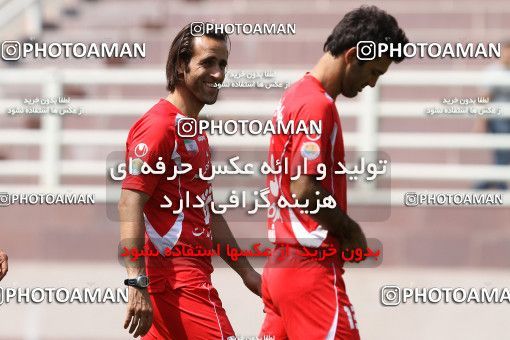 884025, Tehran, , Persepolis Football Team Training Session on 2011/06/26 at Derafshifar Stadium
