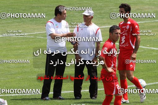 884050, Tehran, , Persepolis Football Team Training Session on 2011/06/26 at Derafshifar Stadium