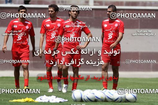 884005, Tehran, , Persepolis Football Team Training Session on 2011/06/26 at Derafshifar Stadium
