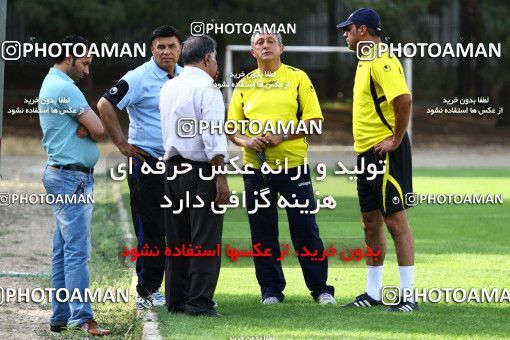 884107, Tehran, , Esteghlal Football Team Training Session on 2011/06/27 at زمین شماره 3 ورزشگاه آزادی