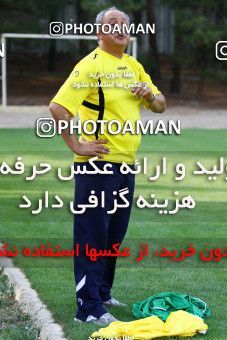 884089, Tehran, , Esteghlal Football Team Training Session on 2011/06/27 at زمین شماره 3 ورزشگاه آزادی