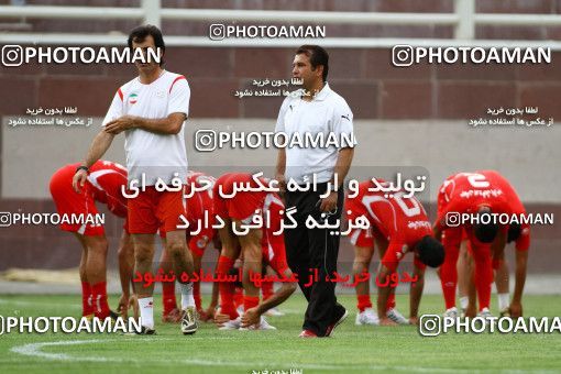 884196, جلسه تمرینی تیم فوتبال پرسپولیس, 1390/04/11, , تهران, ورزشگاه شهید درفشی فر