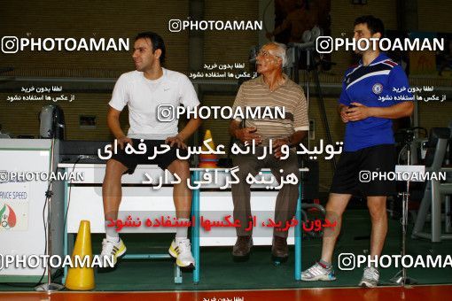 885344, Tehran, , Persepolis Football Team Testing the physicsl readiness of the players on 2011/07/27 at Enghelab Sport Complex