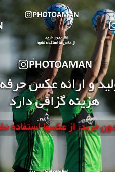 885836, Tehran, , Iran National Football Team Training Session on 2017/10/02 at Research Institute of Petroleum Industry