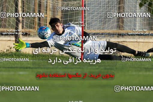 885804, Tehran, , Iran National Football Team Training Session on 2017/10/02 at Research Institute of Petroleum Industry
