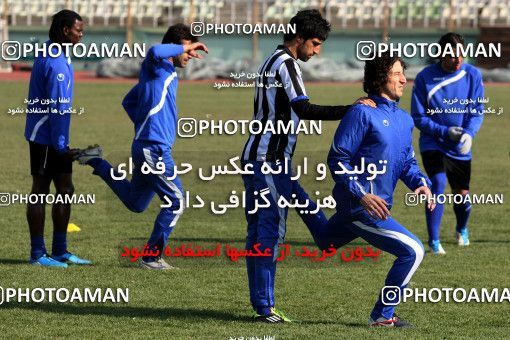 893153, Tehran, , Esteghlal Football Team Training Session on 2011/12/12 at Shahid Dastgerdi Stadium