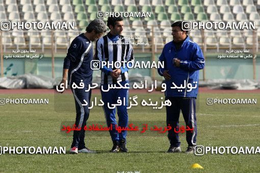 893142, Tehran, , Esteghlal Football Team Training Session on 2011/12/12 at Shahid Dastgerdi Stadium