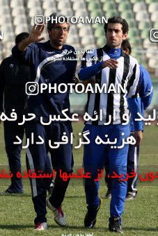 893137, Tehran, , Esteghlal Football Team Training Session on 2011/12/12 at Shahid Dastgerdi Stadium