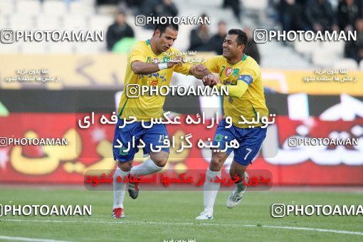964905, لیگ برتر فوتبال ایران، Persian Gulf Cup، Week 16، First Leg، 2011/12/14، Tehran، Azadi Stadium، Esteghlal 1 - 2 Sanat Naft Abadan