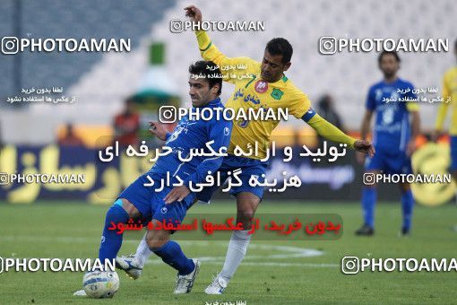 964732, لیگ برتر فوتبال ایران، Persian Gulf Cup، Week 16، First Leg، 2011/12/14، Tehran، Azadi Stadium، Esteghlal 1 - 2 Sanat Naft Abadan
