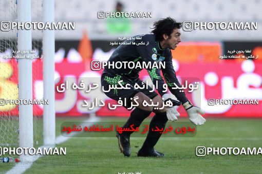 964802, Tehran, [*parameter:4*], لیگ برتر فوتبال ایران، Persian Gulf Cup، Week 16، First Leg، Esteghlal 1 v 2 Sanat Naft Abadan on 2011/12/14 at Azadi Stadium