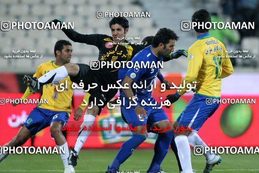 964799, Tehran, [*parameter:4*], لیگ برتر فوتبال ایران، Persian Gulf Cup، Week 16، First Leg، Esteghlal 1 v 2 Sanat Naft Abadan on 2011/12/14 at Azadi Stadium