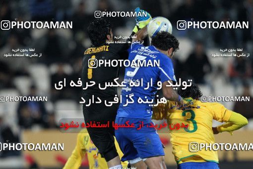 964834, Tehran, [*parameter:4*], لیگ برتر فوتبال ایران، Persian Gulf Cup، Week 16، First Leg، Esteghlal 1 v 2 Sanat Naft Abadan on 2011/12/14 at Azadi Stadium