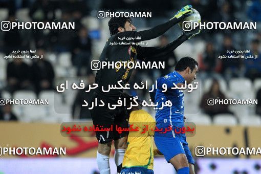 964900, Tehran, [*parameter:4*], لیگ برتر فوتبال ایران، Persian Gulf Cup، Week 16، First Leg، Esteghlal 1 v 2 Sanat Naft Abadan on 2011/12/14 at Azadi Stadium
