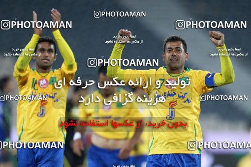 964873, لیگ برتر فوتبال ایران، Persian Gulf Cup، Week 16، First Leg، 2011/12/14، Tehran، Azadi Stadium، Esteghlal 1 - 2 Sanat Naft Abadan