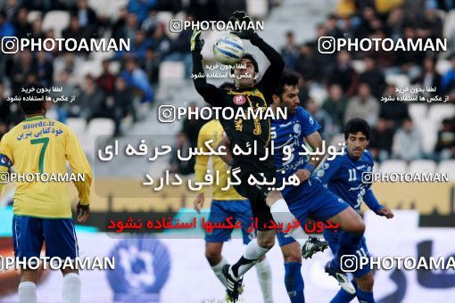 965011, لیگ برتر فوتبال ایران، Persian Gulf Cup، Week 16، First Leg، 2011/12/14، Tehran، Azadi Stadium، Esteghlal 1 - 2 Sanat Naft Abadan