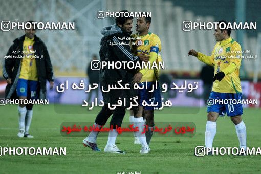 965070, لیگ برتر فوتبال ایران، Persian Gulf Cup، Week 16، First Leg، 2011/12/14، Tehran، Azadi Stadium، Esteghlal 1 - 2 Sanat Naft Abadan