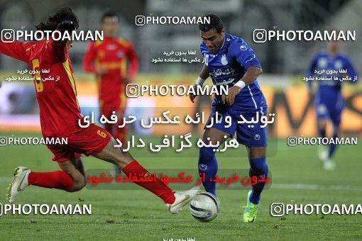 1052103, Tehran, [*parameter:4*], لیگ برتر فوتبال ایران، Persian Gulf Cup، Week 21، Second Leg، Esteghlal 2 v 1 Foulad Khouzestan on 2012/01/25 at Azadi Stadium