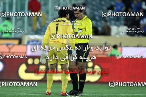 1052401, Tehran, [*parameter:4*], لیگ برتر فوتبال ایران، Persian Gulf Cup، Week 21، Second Leg، Esteghlal 2 v 1 Foulad Khouzestan on 2012/01/25 at Azadi Stadium