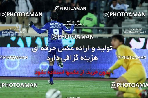 1052431, Tehran, [*parameter:4*], لیگ برتر فوتبال ایران، Persian Gulf Cup، Week 21، Second Leg، Esteghlal 2 v 1 Foulad Khouzestan on 2012/01/25 at Azadi Stadium