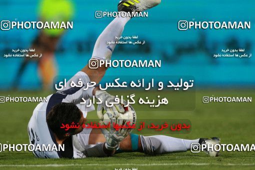 899787, Tehran, [*parameter:4*], لیگ برتر فوتبال ایران، Persian Gulf Cup، Week 9، First Leg، Esteghlal 0 v 0 Foulad Khouzestan on 2017/10/13 at Azadi Stadium