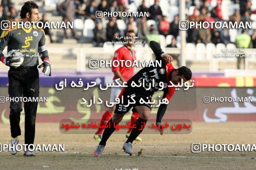 901493, Tabriz, [*parameter:4*], لیگ برتر فوتبال ایران، Persian Gulf Cup، Week 20، Second Leg، Shahrdari Tabriz 2 v 2 Persepolis on 2012/01/16 at Yadegar-e Emam Stadium