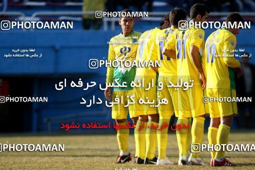 902365, Tehran, [*parameter:4*], لیگ برتر فوتبال ایران، Persian Gulf Cup، Week 20، Second Leg، Rah Ahan 2 v 1 Naft Tehran on 2012/01/20 at Ekbatan Stadium
