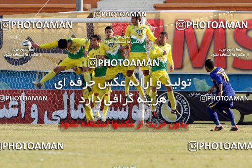 902420, Tehran, [*parameter:4*], لیگ برتر فوتبال ایران، Persian Gulf Cup، Week 20، Second Leg، Rah Ahan 2 v 1 Naft Tehran on 2012/01/20 at Ekbatan Stadium