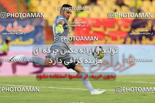 903334, Tehran, Iran, لیگ برتر فوتبال ایران، Persian Gulf Cup، Week 9، First Leg، Sanat Naft Abadan 1 v 0 Naft Tehran on 2017/10/13 at Takhti Stadium Abadan