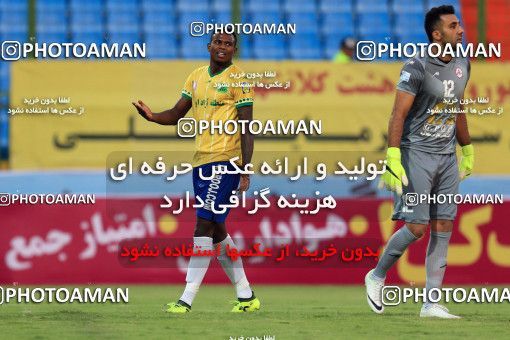 903430, Tehran, Iran, لیگ برتر فوتبال ایران، Persian Gulf Cup، Week 9، First Leg، Sanat Naft Abadan 1 v 0 Naft Tehran on 2017/10/13 at Takhti Stadium Abadan