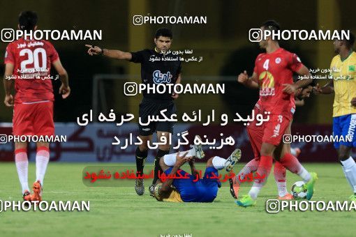 903183, Tehran, Iran, لیگ برتر فوتبال ایران، Persian Gulf Cup، Week 9، First Leg، Sanat Naft Abadan 1 v 0 Naft Tehran on 2017/10/13 at Takhti Stadium Abadan