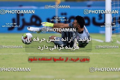 903195, Tehran, Iran, لیگ برتر فوتبال ایران، Persian Gulf Cup، Week 9، First Leg، Sanat Naft Abadan 1 v 0 Naft Tehran on 2017/10/13 at Takhti Stadium Abadan