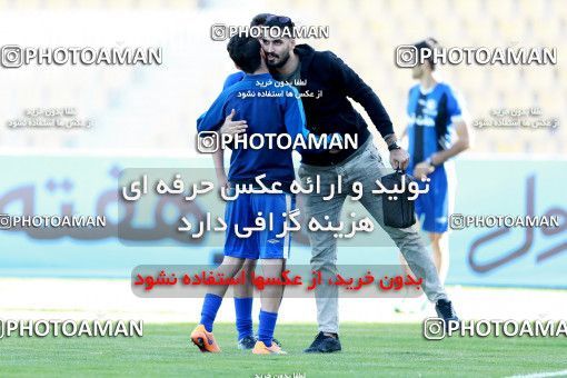 904407, Tehran, [*parameter:4*], Iran Pro League، Persian Gulf Cup، 2017-18 season، First Leg، Week 10، Naft Tehran ۱ v ۰ Esteghlal Khouzestan on 2017/10/17 at Takhti Stadium