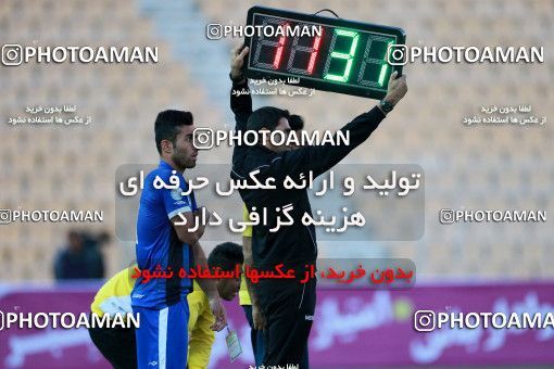 905769, Tehran, [*parameter:4*], لیگ برتر فوتبال ایران، Persian Gulf Cup، Week 10، First Leg، Naft Tehran 1 v 0 Esteghlal Khouzestan on 2017/10/17 at Takhti Stadium